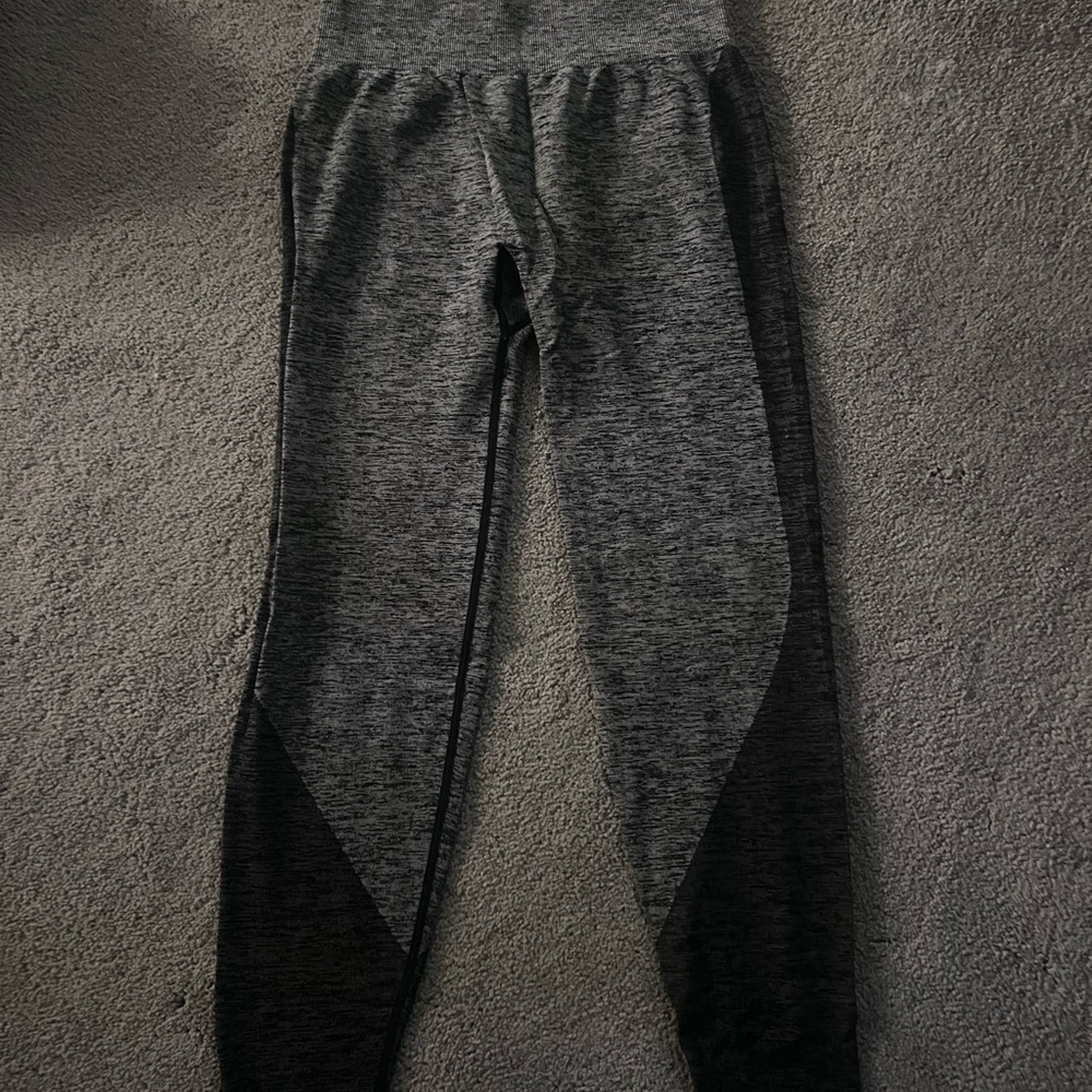 VS pink booty sculpting grey leggings